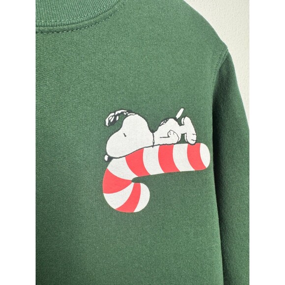 Peanuts Kids XS Unisex Snoopy On Candy Cane Sweatshirt Green Pullover Christmas - Picture 3 of 8